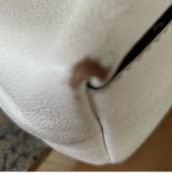 Kate Spade Cream Leather Satchel with Bow Detail - Picture 7 of 7